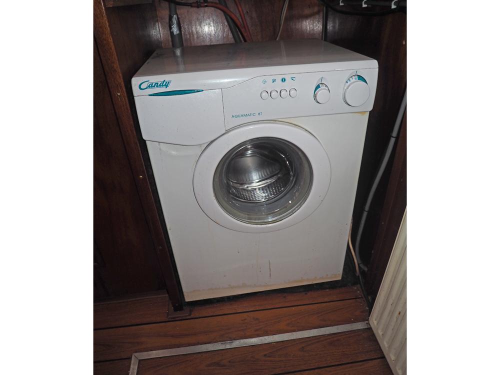 Cabin en avant, H&eacute;bergements